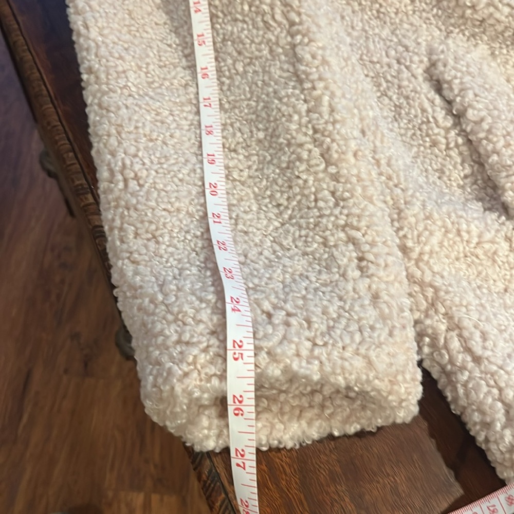 Banana republic oversized Sherpa cocoon coat - Picture 7 of 8